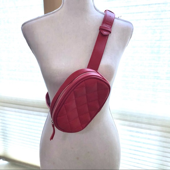 NWOT Red Pleather Quilted Belt Bag - Picture 1 of 9